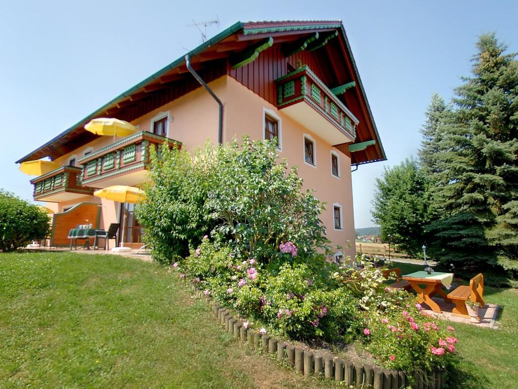 Ferienwohnung Cornelia Бад Бирнбах Екстериор снимка